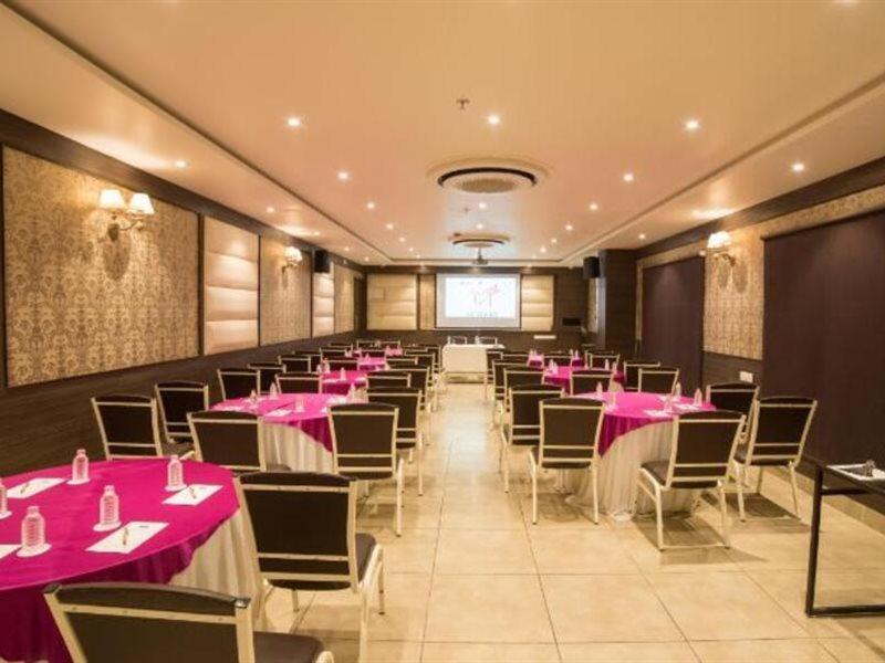 Hotel Virgo Sumeru Bhāvnagar Exterior foto