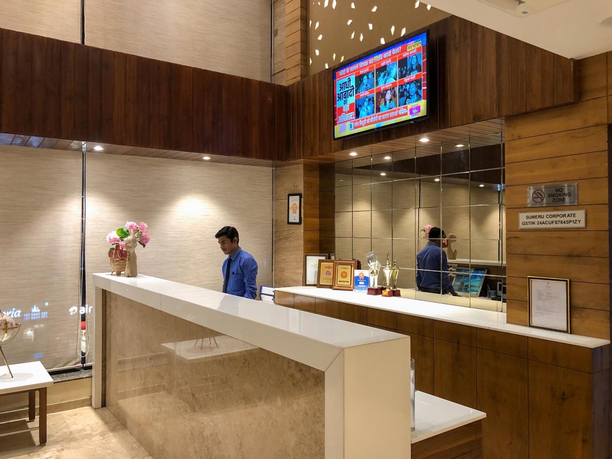 Hotel Virgo Sumeru Bhāvnagar Exterior foto